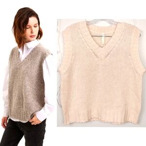 🆕 NAP Loungewear V-Neck Sleeveless Camel Hair/Wool Sweater Vest in Pale Pink